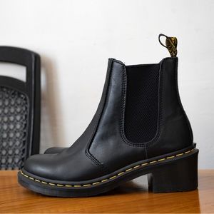 DR. MARTENS CADENCE CHELSEA HEEL BOOT - WOMEN'S US 9 Black
